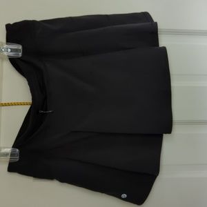 BO/GO Lululemon Black Pace Rival Skirt (10T) and Lululemon Grey Tank Top (8)